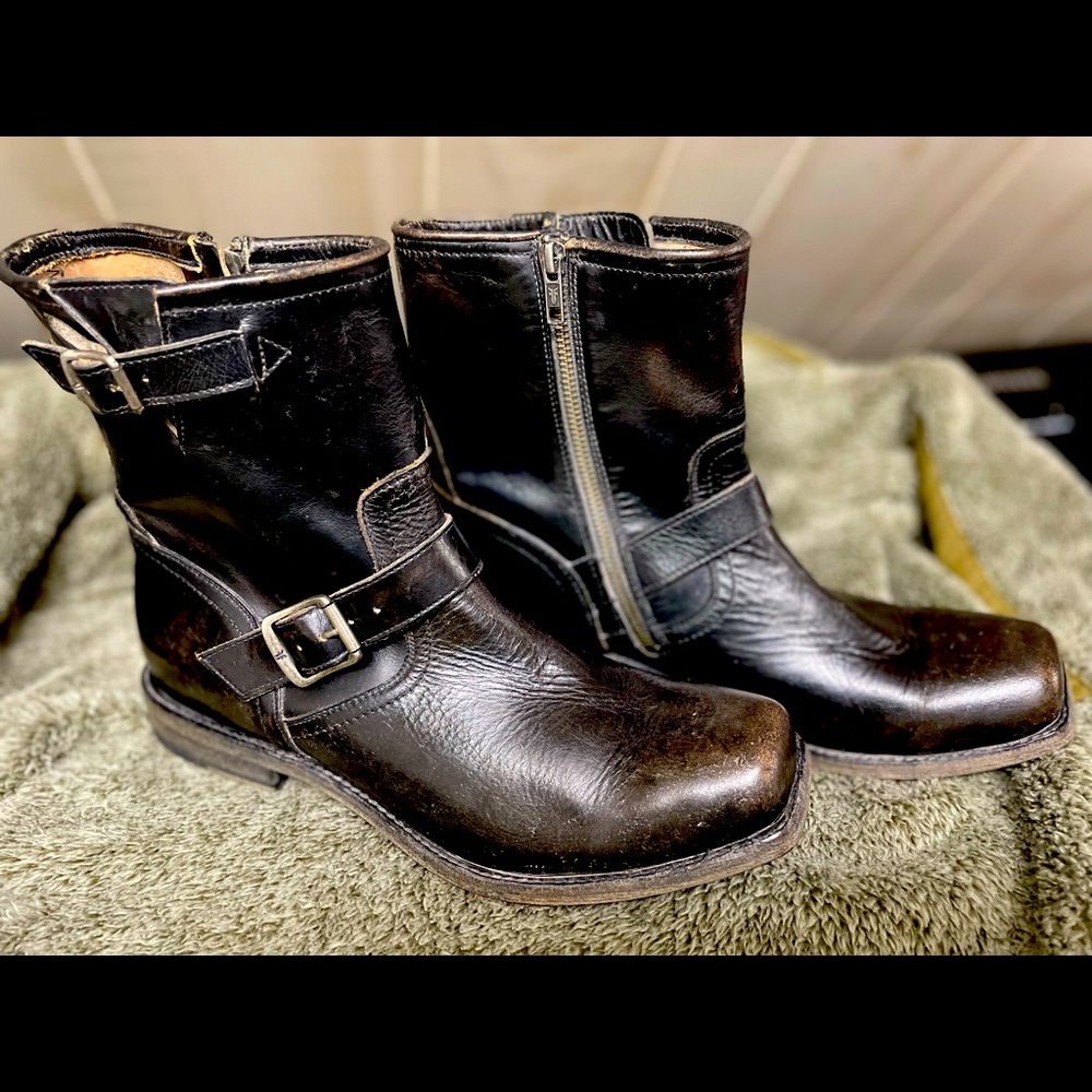 FRYE Men’s Smith Engineer Boots-Black